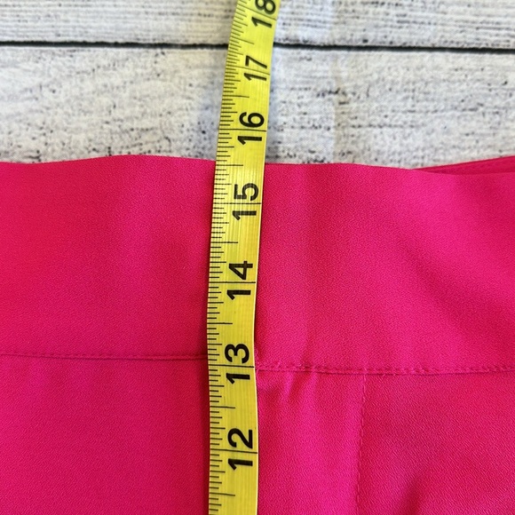 Torrid • Wide Leg Studio Crepe Shorts Hi-Waist Color: Pink Peacock • Sz 22 • NWT - Picture 9 of 12